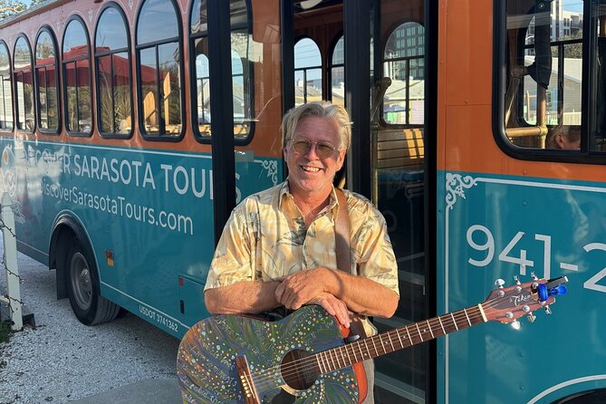 2 Hour Sunset Cabaret Tour in Sarasota - Key points at a glance