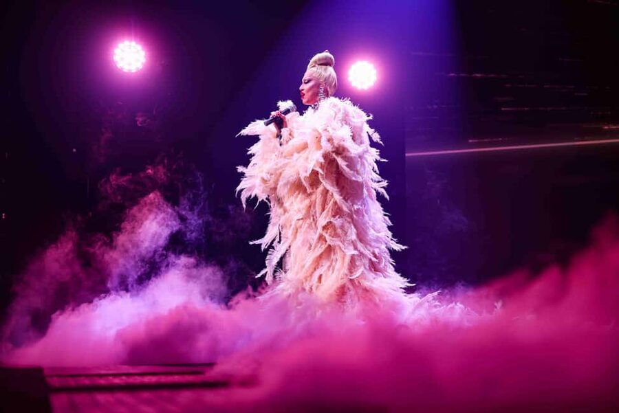 Amsterdam: "Chèri Chèri" - Biggest Drag Show in Europe Entry - Sunday: A Matinee With an Evening Finish