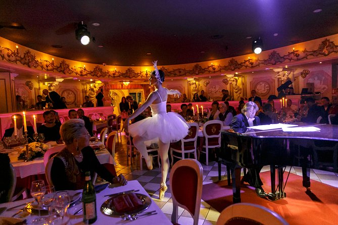 Avanspettacolo: Cabaret Dinner Show in Venice - Is $144.03 a fair price?