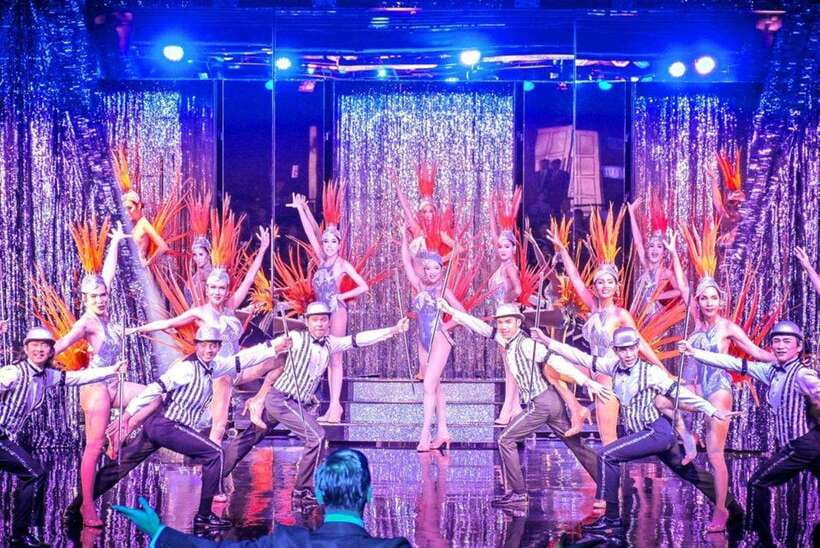 Bangkok: Calypso Cabaret Show with Thai Set Dinner - Photos, tipping, and the end of the show