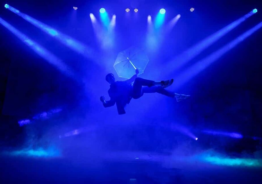Berlin: "Flying Lights" - incl. Flying Steps – Variety Show - Who Will Enjoy Flying Lights Most