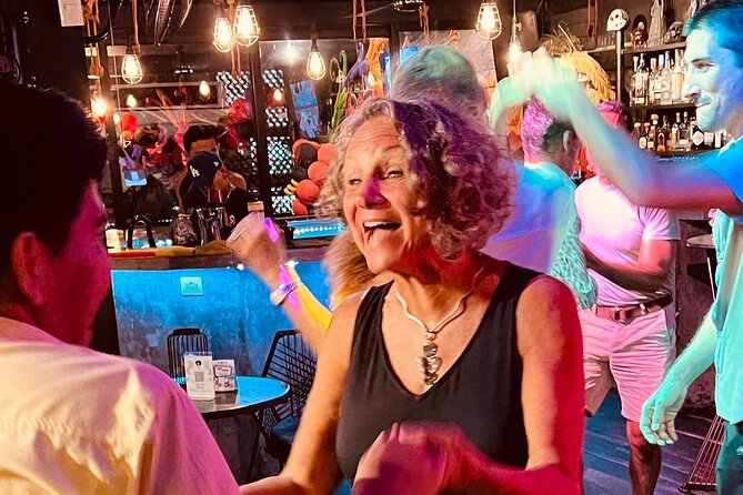 Cabaret Show and Mixology Cocktails in a Mexican Cantina - The biggest issue: finding a good place to watch