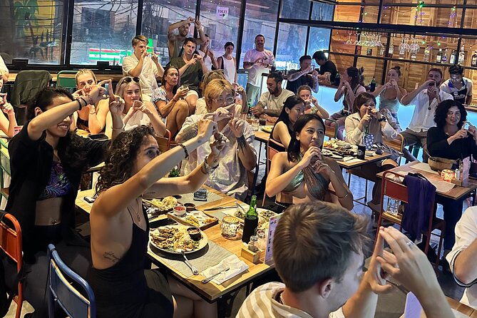 Canggu: Drag Show with Dinner - Inklusiv Warung turns dinner into a social night