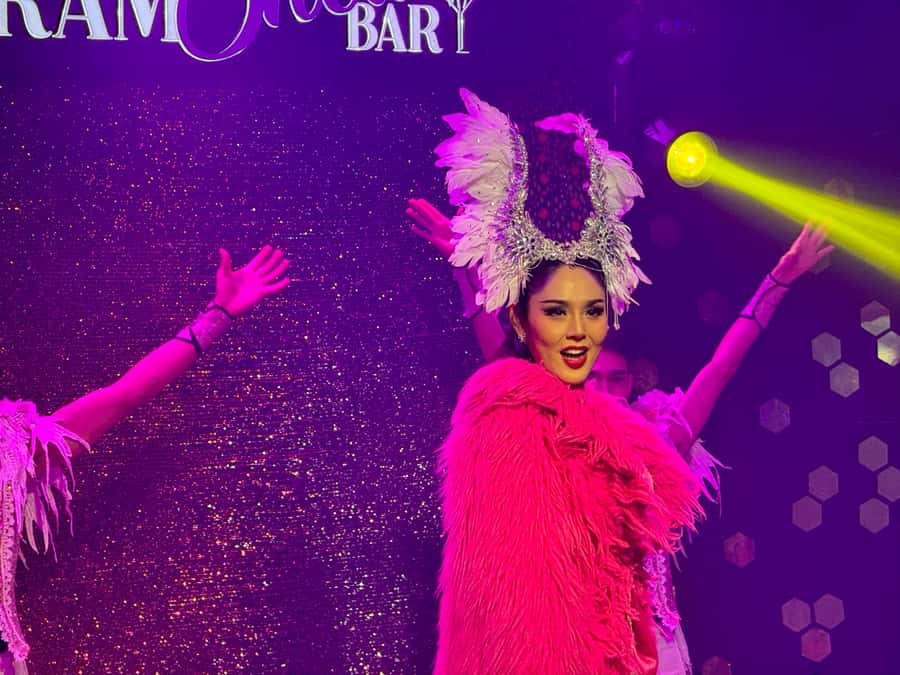 Chiang Mai: Ladyboy Cabaret Show with Dinner and Drinks - Practical tips for making the night better