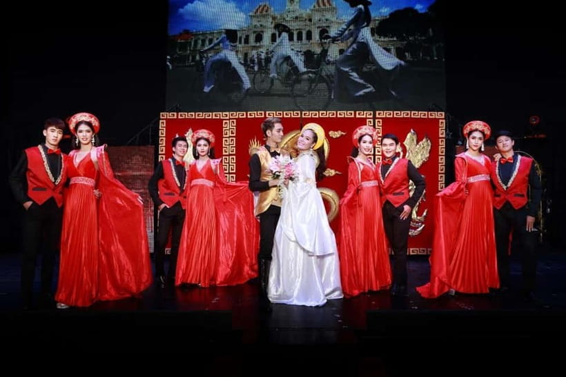 Chiang Mai: Siam Dragon Cabaret Show with Optional Transfer - How much value do you get for $25?