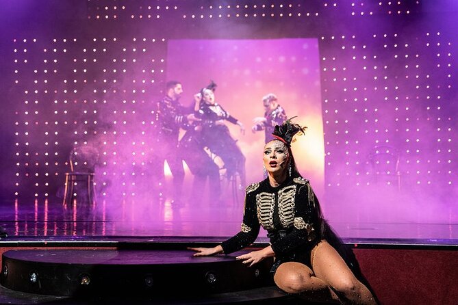 Czech Cabaret Show - The acrobatics are more than a side attraction