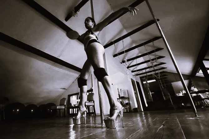 Dance Class (choose 1: Pole Dance, Burlesque or Aerial Silk/Hoop) - Burlesque for expression without pressure