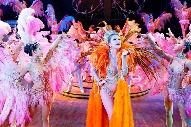 Dazzling Simon Cabaret Experience in Phuket with Hotel Pickup - Photos with the performers after the curtain call