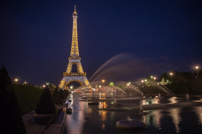 Eiffel Tower Dinner & cruise, optional Moulin Rouge - Moulin Rouge: an option that needs confirmation