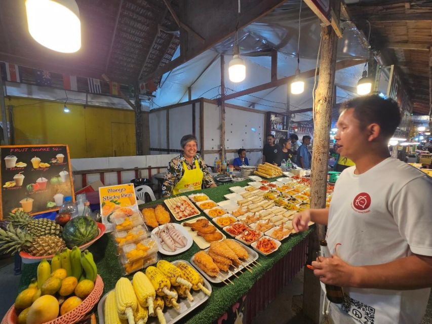 Khaolak:Finger Food Guided Tour with Cabaret Show - The first tastings: soup, satay, and dim sum