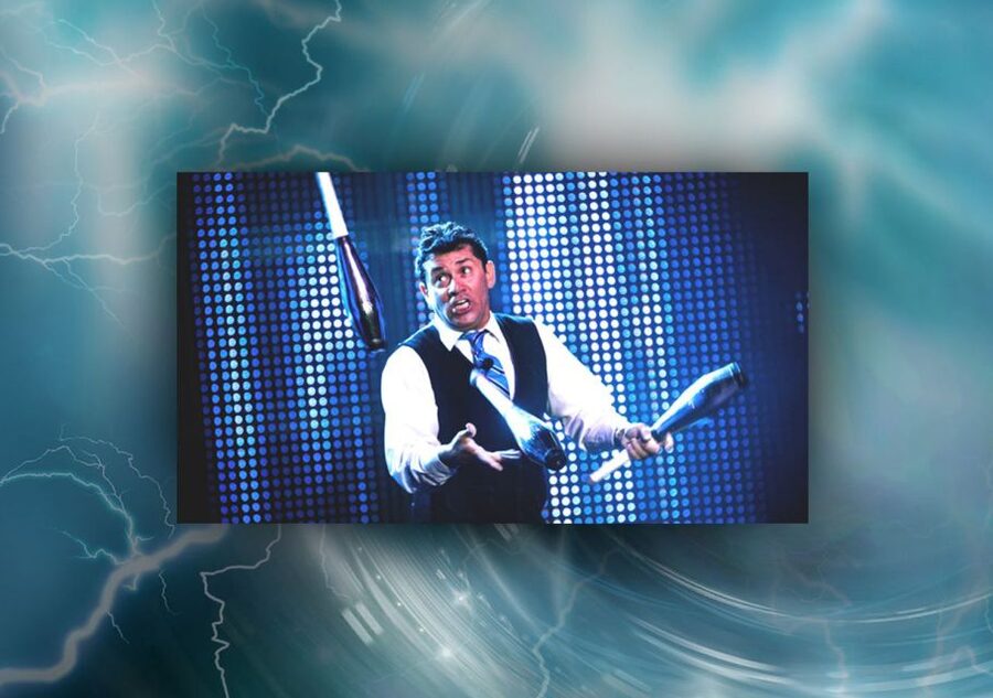 Las Vegas: V The Ultimate Variety Show - A fast, old-school variety show on the Las Vegas Strip