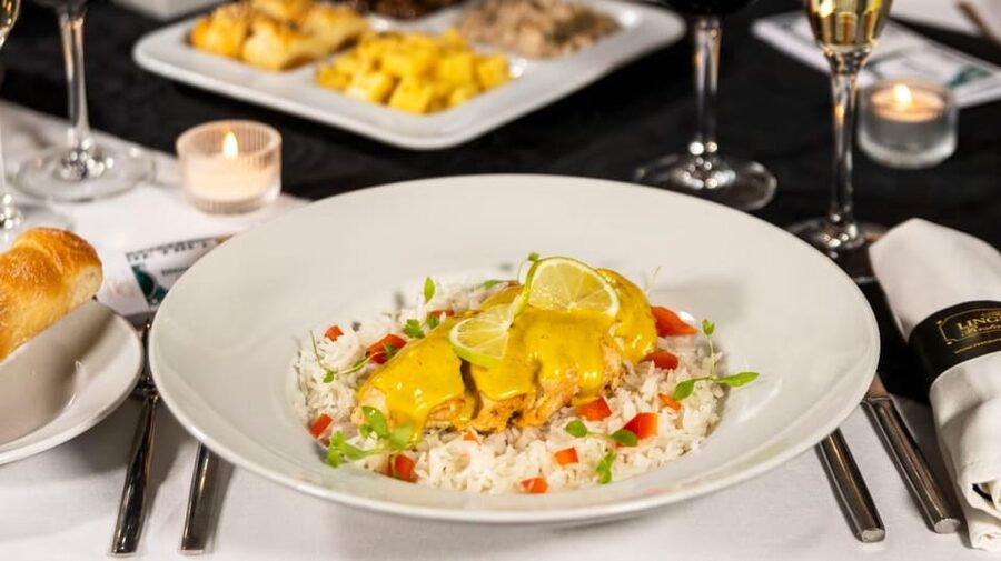Lisbon: Erotic Cabaret Show and Dinner - Desserts and a final toast