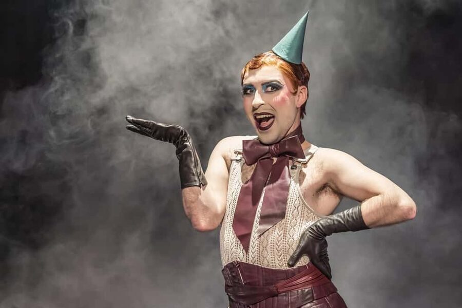 London's West End: Ticket to Cabaret at the Kit Kat Club - What happens during the performance