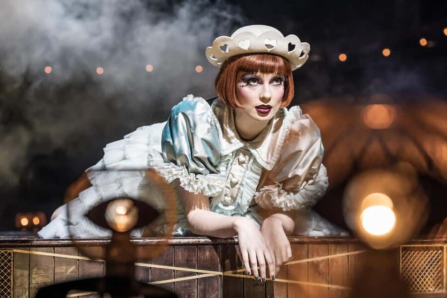 London's West End: Ticket to Cabaret at the Kit Kat Club - Getting to Northumberland Avenue