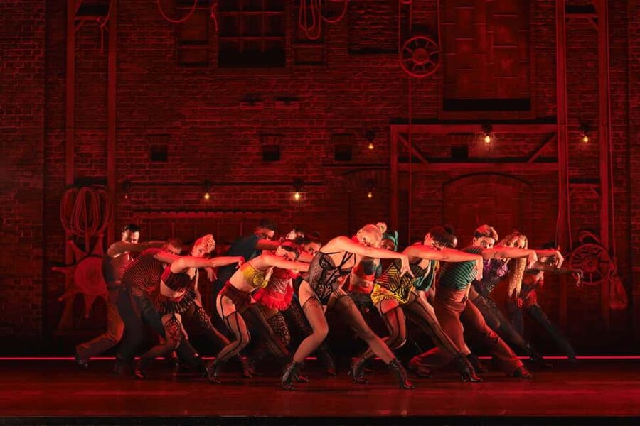 London's West End: Ticket to Moulin Rouge! The Musical - The story of Christian and Satine