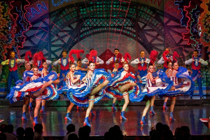 Moulin Rouge Dinner Show with Champagne and Drop Off - Transport: the detail you must clarify