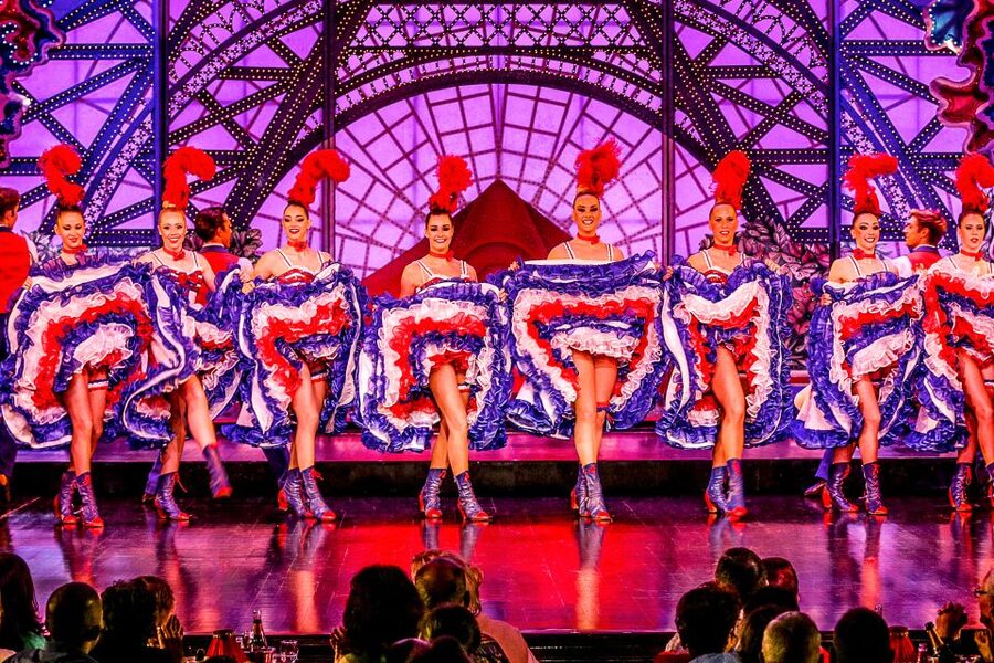 Paris: Dinner Show at the Moulin Rouge - Who will enjoy this evening most?