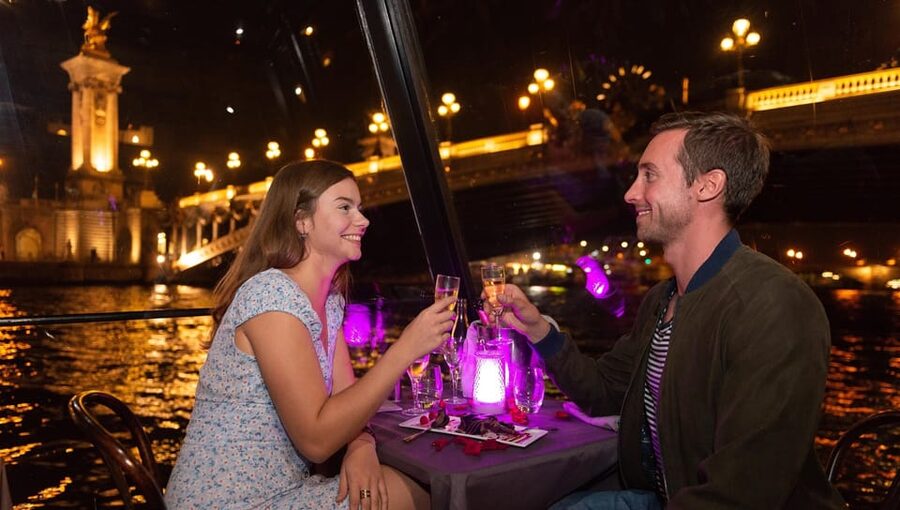 Paris: Eiffel Tower, Dinner Cruise and Moulin Rouge Show - Moulin Rouge and the Féerie revue