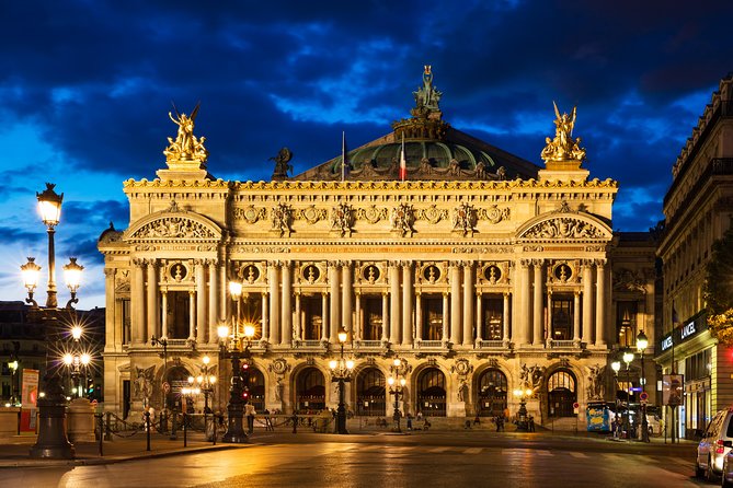 Paris Illuminations Tour with Moulin Rouge Show and Cruise Option - Champagne, communal tables, and the seating gamble
