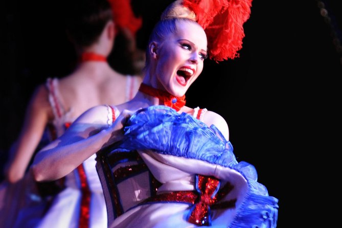Paris Moulin Rouge Cabaret Show and Dinner - Practical clothing and arrival advice