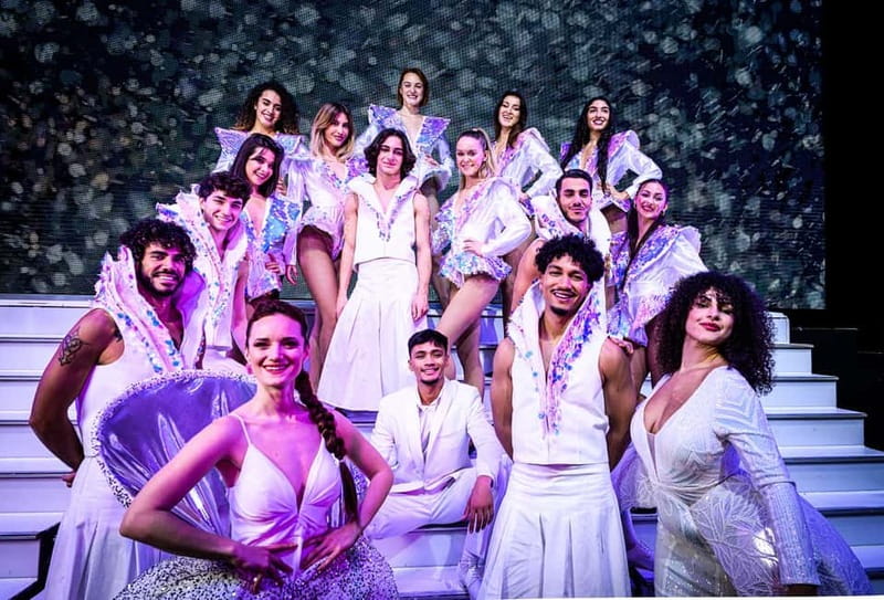 Paris: "My First Cabaret" Family Show at Paradis Latin - How the 90-Minute Schedule Fits a Paris Day