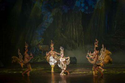 Alcazar Cabaret Show VIP Seat with Private Transfer