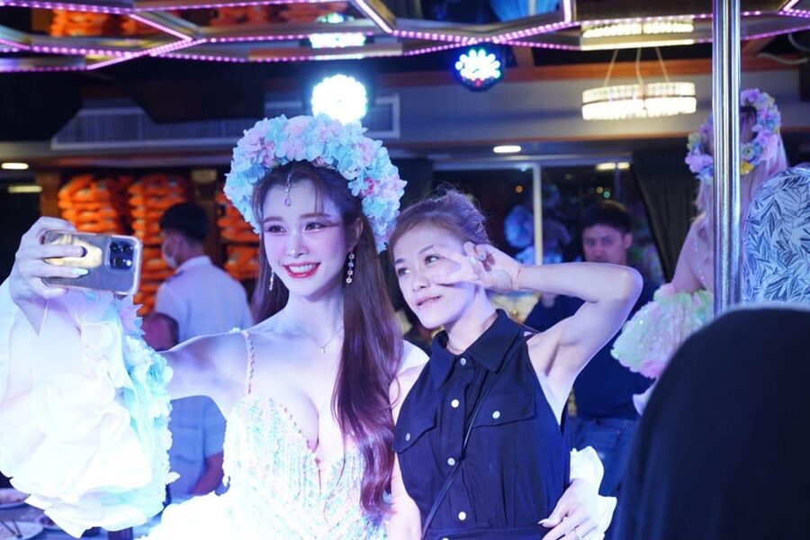 Pattaya: All Star Dinner Cruise, Cabaret Show & Beer Buffet - Key points to know before booking