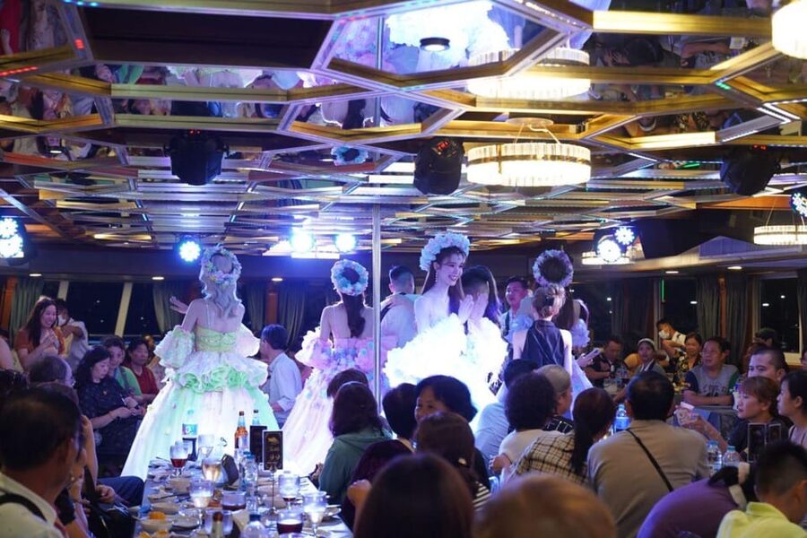 Pattaya: All Star Dinner Cruise, Cabaret Show & Beer Buffet - Who will get the most from this $45 experience?