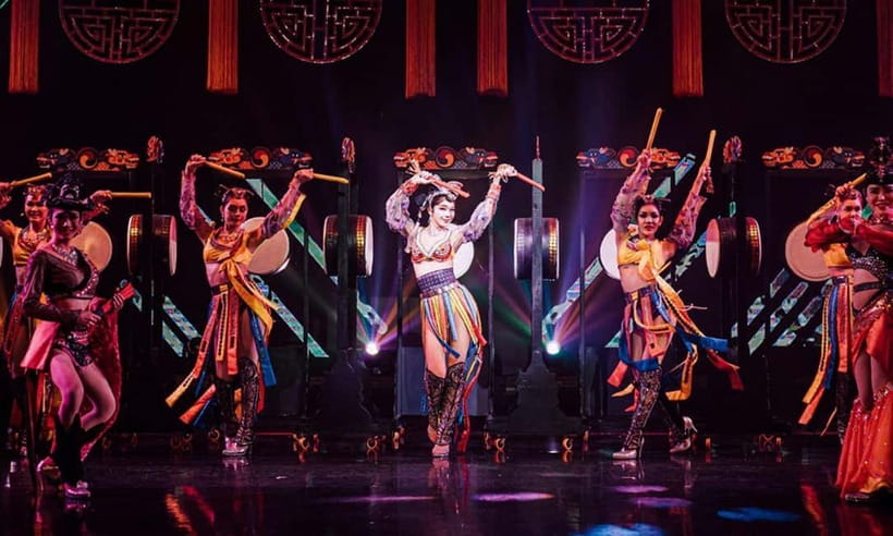 Phuket: Simon Cabaret Show Tickets Optional First 3 Rows - Choosing between standard and first-three-row seats