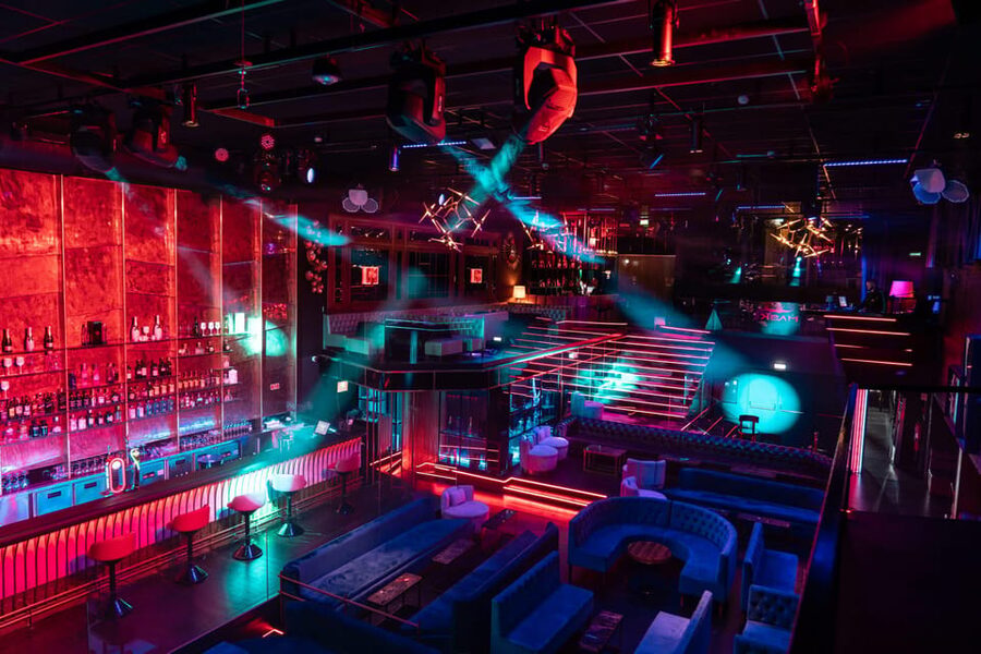 Porto: Cabaret & Pole Shows, with a Welcome Drink! - Key points about the Mask Porto night