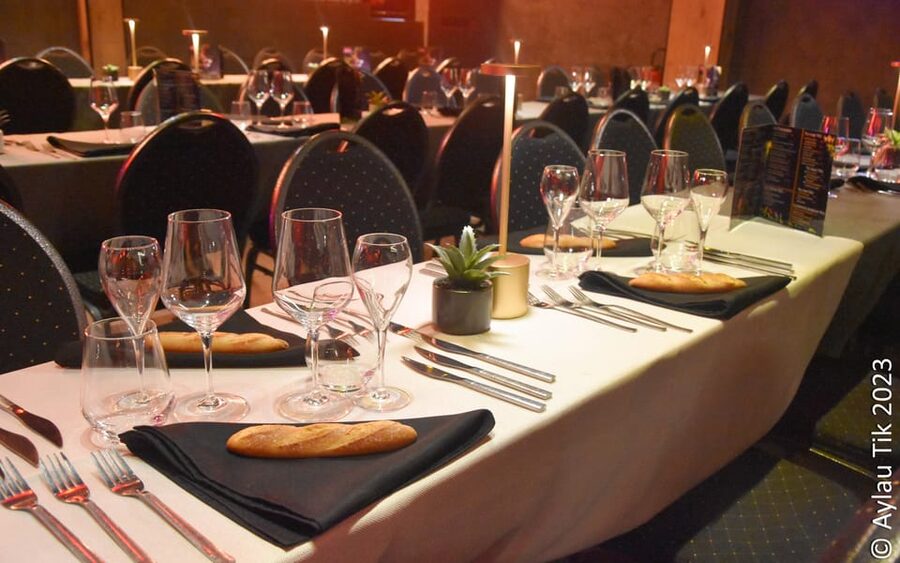 PRESTIGE DINER AND DRAG SHOW - Key points to know before booking