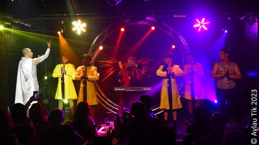 PRESTIGE DINER AND DRAG SHOW - Who will enjoy Artishow most?