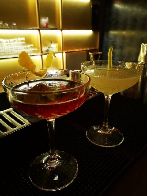 Rome: Night Life Walking Tour and Burlesque Show Entry - What the $77 price buys you