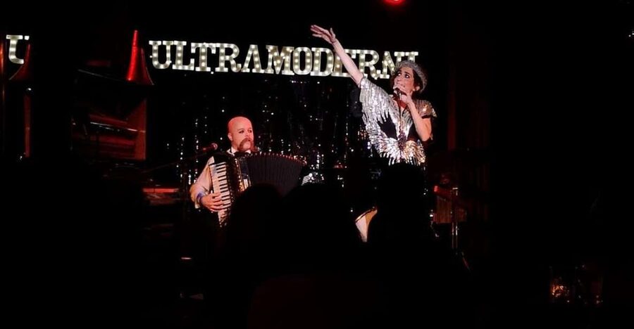 Rome: Night Life Walking Tour and Burlesque Show Entry - Wine and Roman stories in San Lorenzo