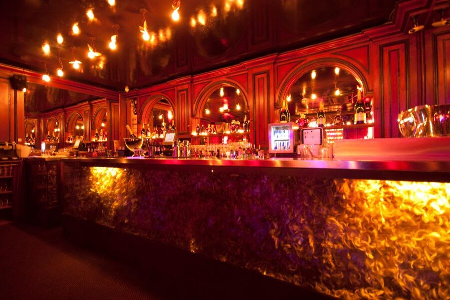 Secret Square Paris : Parisian Strip-Tease Cabaret Ticket - What the mixed reactions tell you