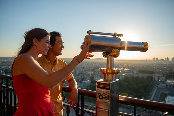 Seine Dinner Cruise, Eiffel Tower Access and Moulin Rouge Show - The Seine sights worth watching for