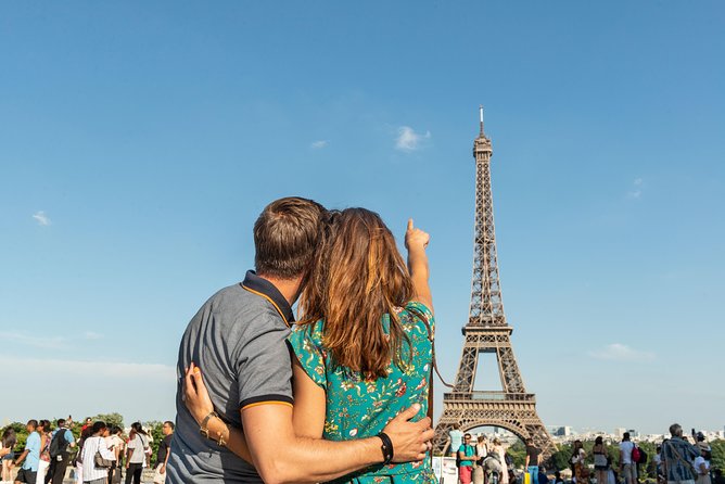 Seine Dinner Cruise, Eiffel Tower Access and Moulin Rouge Show - Why the $483.99 price may or may not work