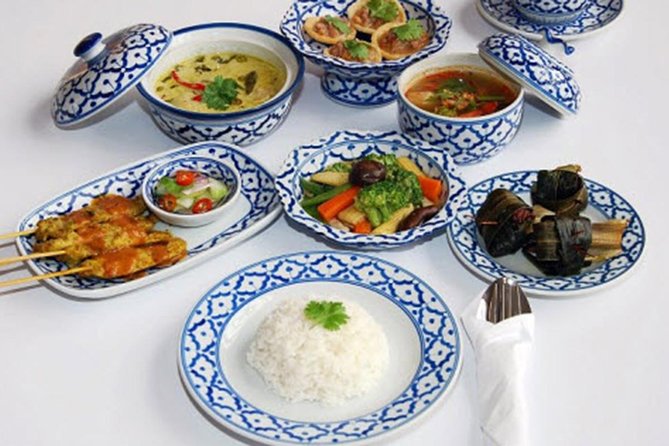 Thai Classical Dance with Thai Set Dinner & Calypso Cabaret Show - What This Bangkok Evening Actually Includes