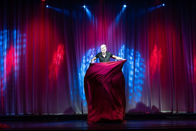 'The Cabaret' Garry & Janine Magic & Comedy Dinner Show - Why the audience participation matters