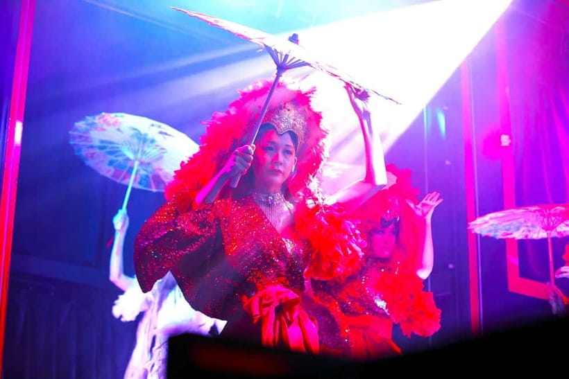 Tokyo GINZA: KONPARU Japanese Cabaret Show with Drink - Choosing between the two evening shows