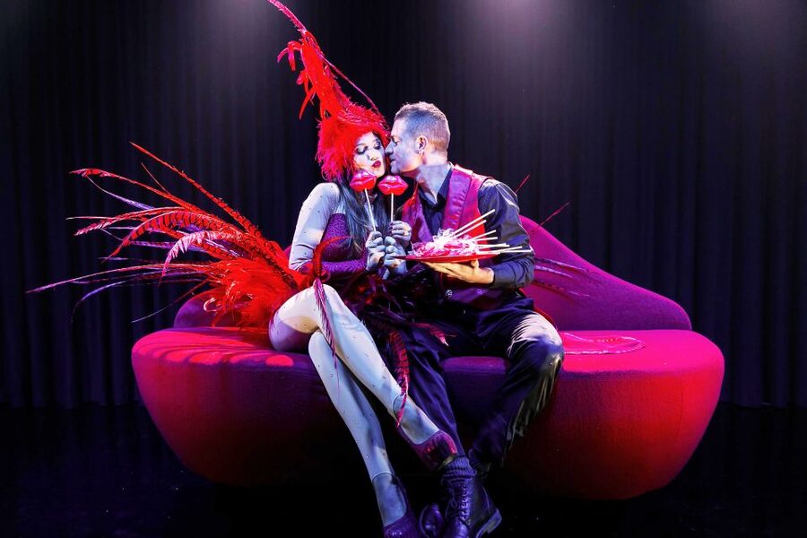 Venice: Cabaret Dinner Show - Who will enjoy this most?