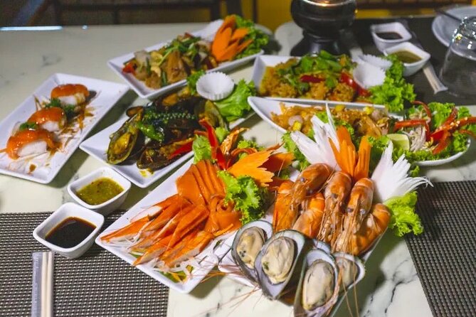 VIVA Alangka River Cruise: Dining & Cabaret Delight - A Bangkok night that begins at Asiatique