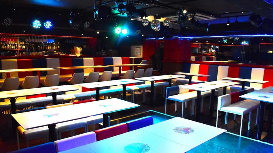 Yokohama: MARIN ROCKET Dance Cabaret Show with Drinks - Who will enjoy this most?